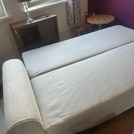 Chic 2 Bed With Free Parking- Recently Redecorated, 10 Minutes To Centre Edinburgh