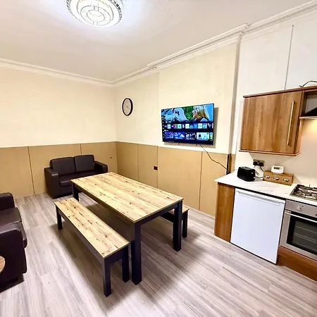 The Handy Hub Luxury Victorian - Fast Wifi & Édimbourg