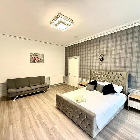 The Handy Hub Luxury Victorian - Fast Wifi & Edinburgh
