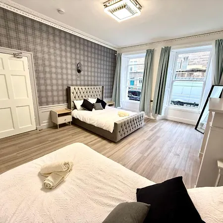 The Handy Hub Luxury Victorian - Fast Wifi & Lägenhet *