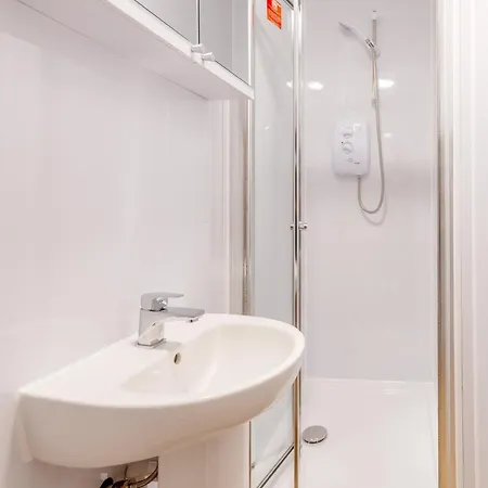 Huge 8b Centre Stay-16 Groups Apartment