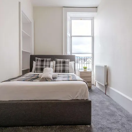 Huge 8b Centre Stay-16 Groups Apartment