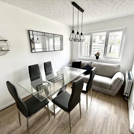 Kings Meadows Luxury - Free Parking And Superfast Wifi *