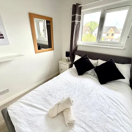 Kings Luxury - Free Parking And Fast Broadband Hébergement de vacances *