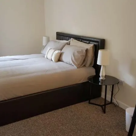 2 Bed Newington