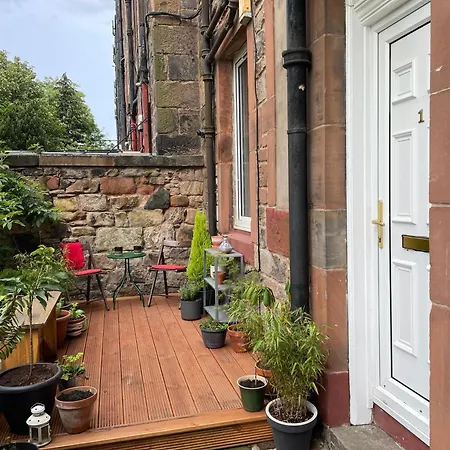 Apartment Quiet 1 Bed With Garden Views Near Leith & Centre
