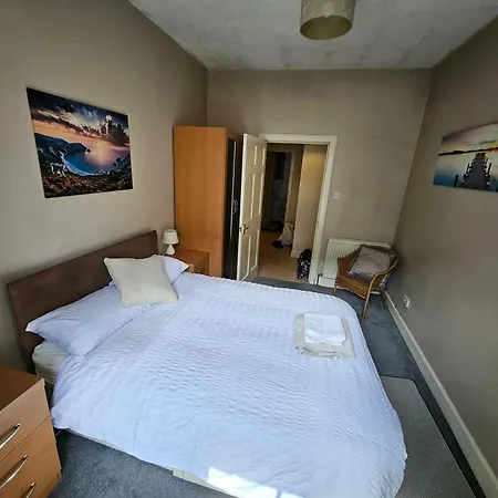 Апартаменты Charming 2bd Flat 10 Minutes To Castle