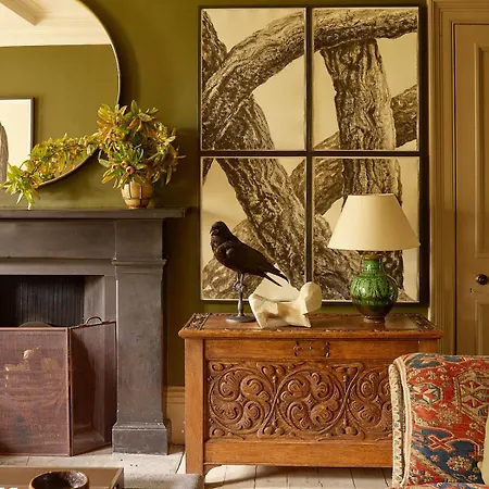 Elegant Georgian Retreat With Views Of Arthurs Seat *