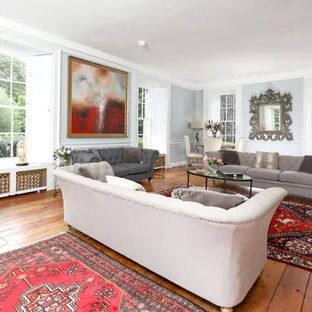 Blossom Mansion * אדינבורו