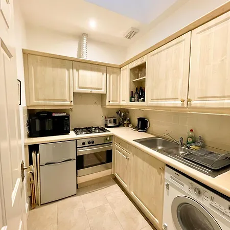 Little West End Apartament