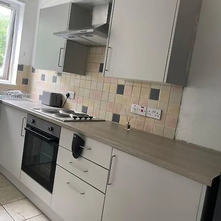 3 Bed With Free Parking