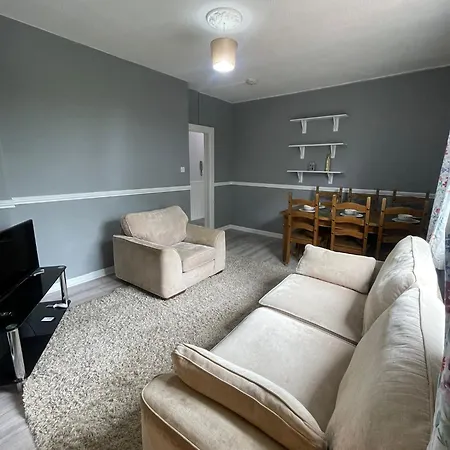 3 Bed With Free Parking