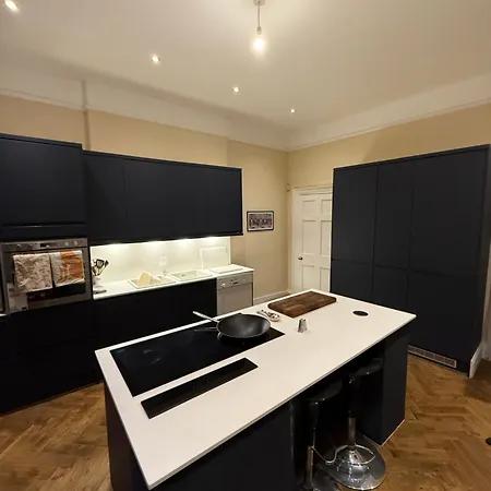 Entire In Centre Apartament *