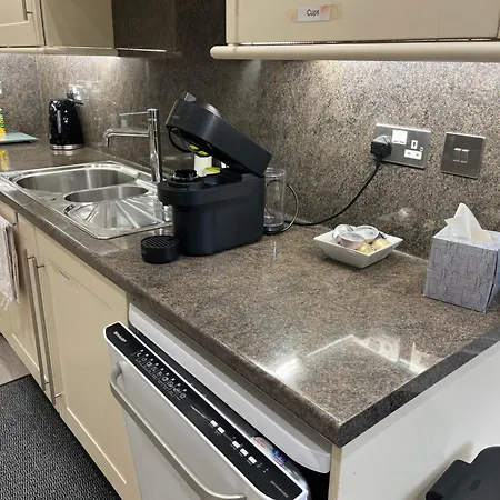 Entire Victorian House 2br - 4 Guests Эдинбург