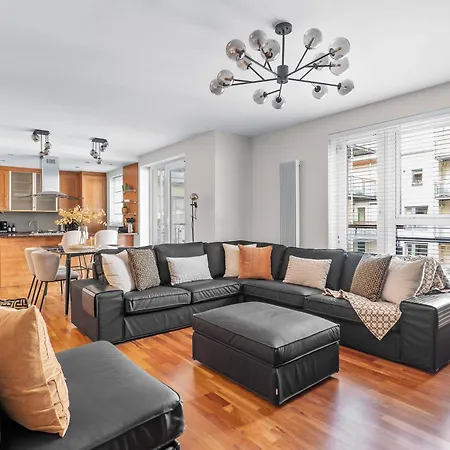 Appartamento 2br Park Royal With Balcony And Parking *