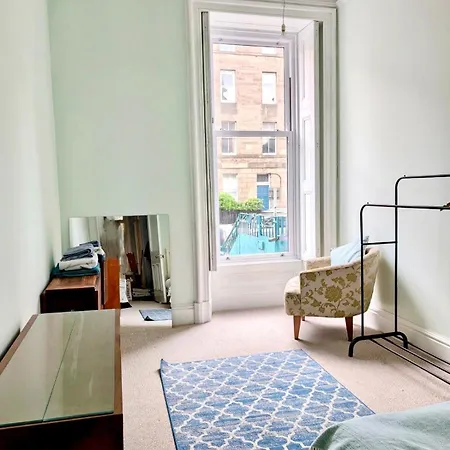 Festival Let In Ground Floor Flat Apartament