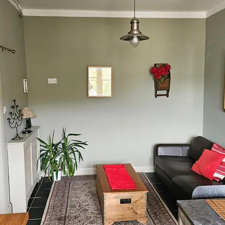 Sleeps 4, Cozy Overlooking Arthur's Seat, Close To Main Festival Venues Lejlighed