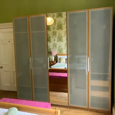 Victorian With Parking, Murrayfield-sleeps 5 Lägenhet