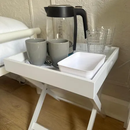 Modern Twin In The Heart Of Edimburgo