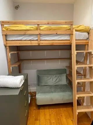 Charming Flat In Beautiful Area Apartment *