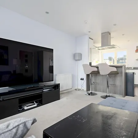 아파트 Pass The Keys Modern 2bed *