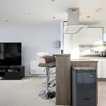 Pass The Keys Modern 2bed Édimbourg