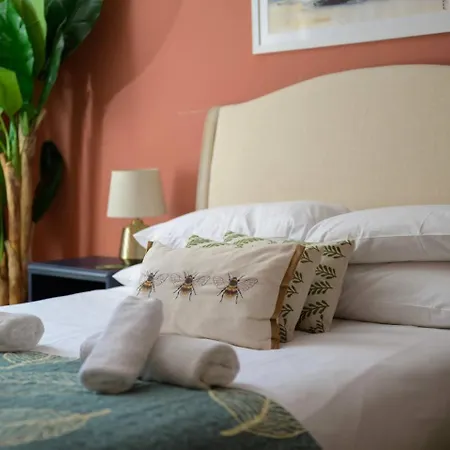 Appartement Homely 2 Bedroom - Pass The Keys