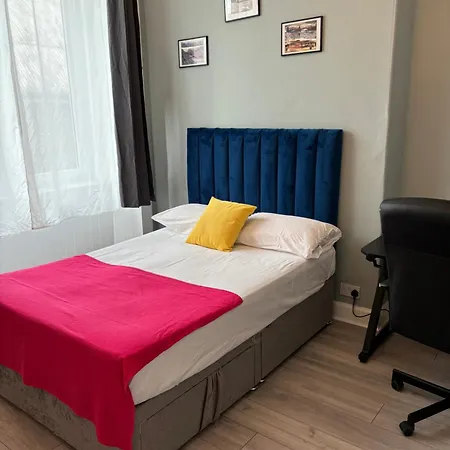 Grange Lone Entire With Two Double Beds