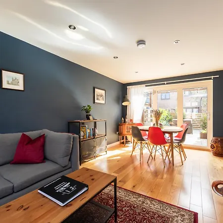 Gorgeous 3 Bed House Free Parking & Garden Hébergement de vacances Édimbourg