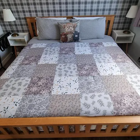 Innisfail Edi - Double With Private Bathroom *