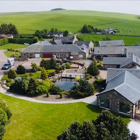 Sleeps 10 - Hot Tub - Pool Table - Play Park