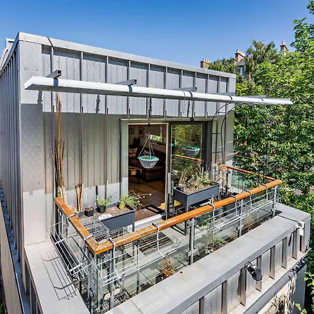 House Close To Old Town Edinburgh