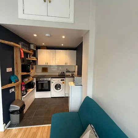 Charming Flat In Vibrant Leith Apartment Edinburgh