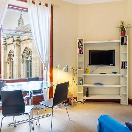 Historic 3bd Flat In Old Town * Εδιμβούργο