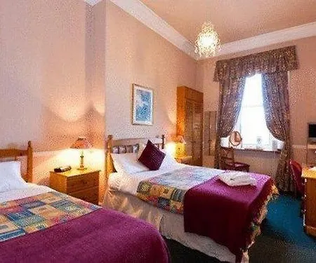 Ardleigh House 3*