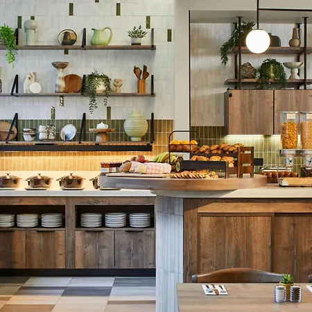 Hotel By Marriott 4*