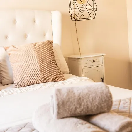 Gorgeous 3 Bed House Free Parking & Garden Hébergement de vacances Édimbourg