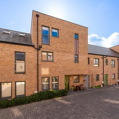 別荘 Gorgeous 3 Bed House Free Parking & Garden