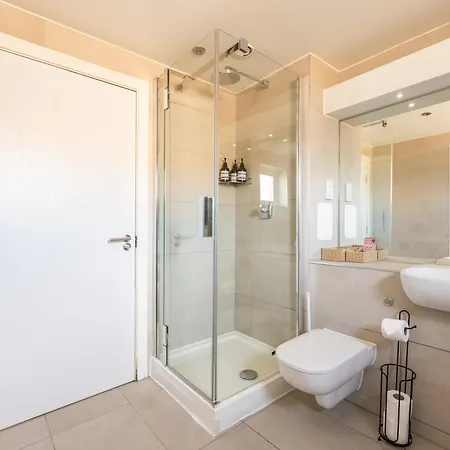 Gorgeous 3 Bed House Free Parking & Garden * エディンバラ