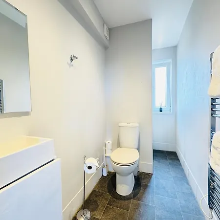 Skyline View Apartment