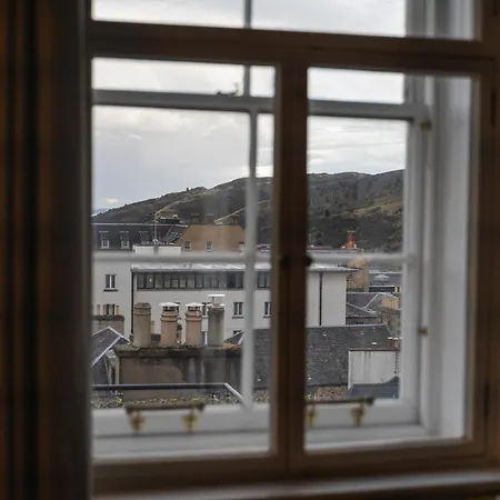 Code - The Court, Hostal *