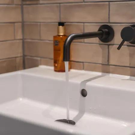 Code Pod - The Court - Hostel Edinburgh