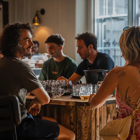 Hostel Code - The Court, Edinburgh