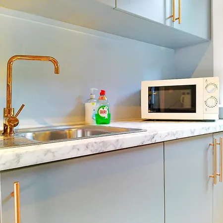 Bright & Spacious Flat By Murrayfield Stadium