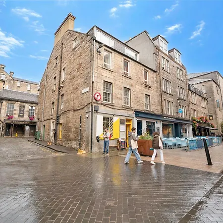 Rose Street Flat