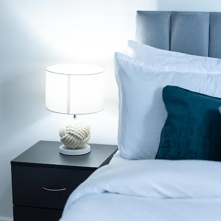 Elegant 5bed With Free Parking At Centre, Sleeps 10