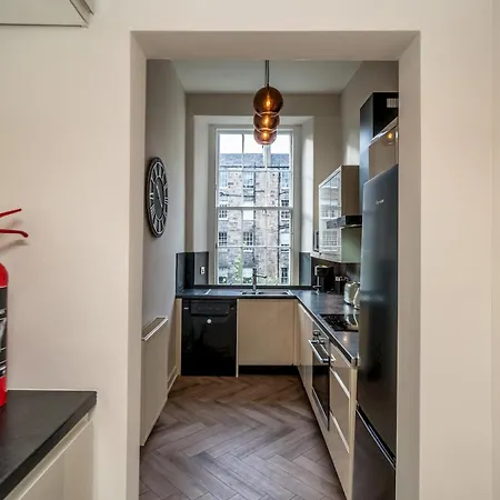 Appartement Pass The Keys Beautiful Modern Historical Flat Close To Castle *