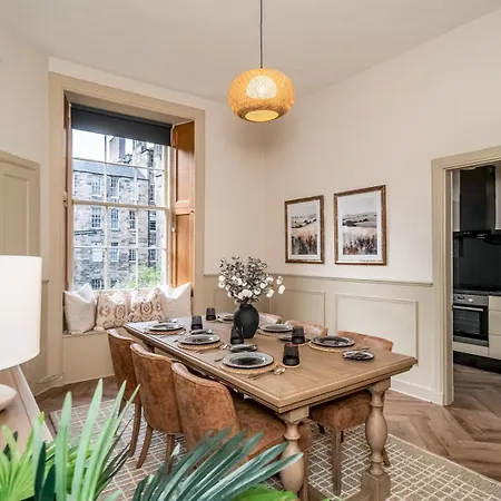 Apartmán Pass The Keys Beautiful Modern Historical Flat Close To Castle Edinburgh