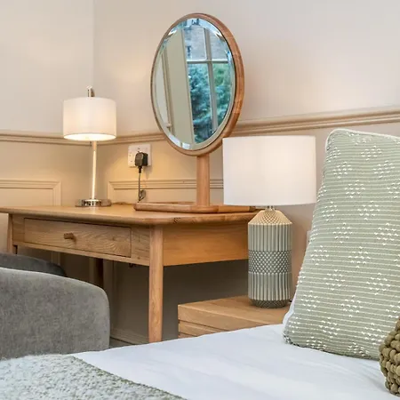 Appartement Pass The Keys Beautiful Modern Historical Flat Close To Castle