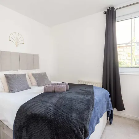 2Bed Flat In Leith-Free Parking- By Holiday Homes Appartement